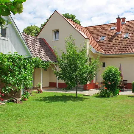Malina Apartment *